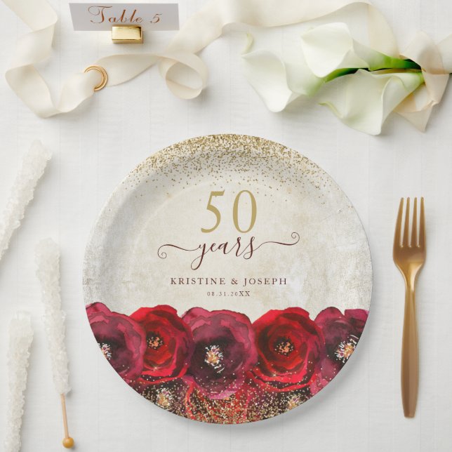 Elegante Rote Rose Floral Gold 50 Jahre Jubiläum Pappteller (Hochzeit)