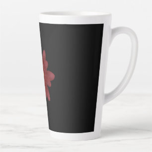 Elegante rote Samtblume auf Schwarz   Dunkle Blume Milchtasse