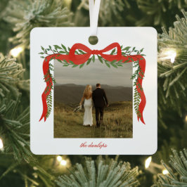 Elegante rote Schleife mit Grünzeug Foto Weihnacht Ornament Aus Metall