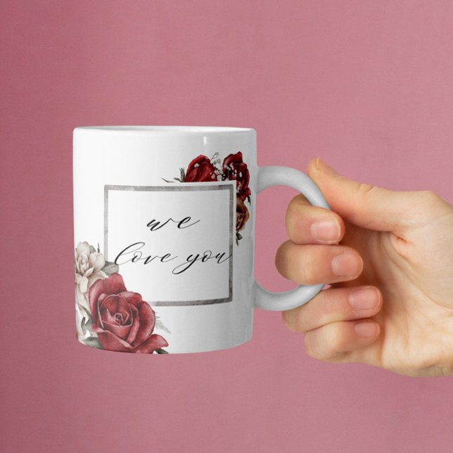 Elegante rustikale Rote Rosen glücklich Muttertag Kaffeetasse (Von Creator hochgeladen)