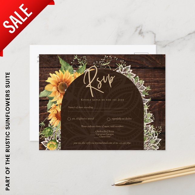 Elegante rustikale Sonnenblumen und Hochzeitsszena Postkarte (Von Creator hochgeladen)
