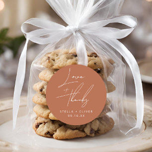 Elegante rustikale Terracotta-Liebe + Dank Hochzei Runder Aufkleber