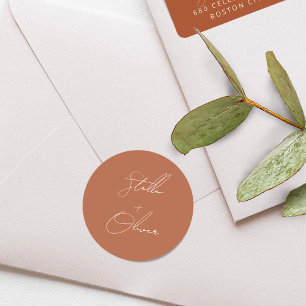 Elegante rustikale Terrakotta-Kalligrafie-Hochzeit Runder Aufkleber