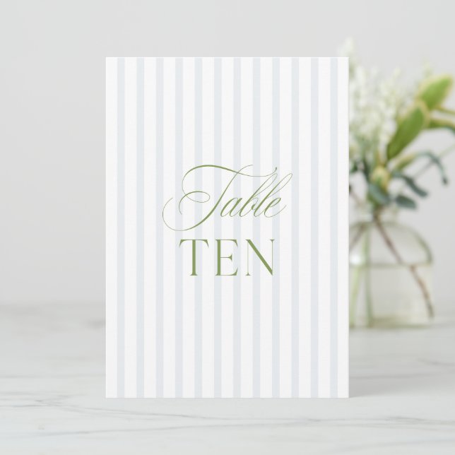 Elegante Sage Green & Blue Wedding Tischnummer (Stehend Vorderseite)