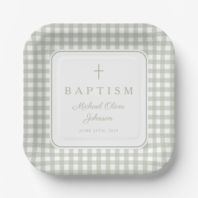 Elegante Salbeigrüne Gingham-Jungentaufe Pappteller (Vorderseite)