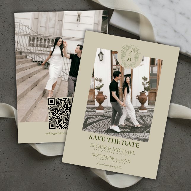 Elegante Salbeigrüne Wappen-Monogramm-Hochzeitsein Einladung (Elegant Sage Green Crest Monogram Save The Date Invitation)