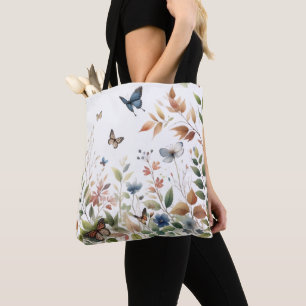 Elegante Schmetterlinge mit üppigem Laub