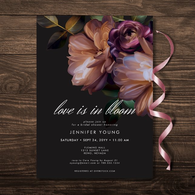 Elegante Schwarz-Moody-Liebe in Blütendusche Einladung (Elegant Black Moody Floral Love In Bloom Shower Invitation)