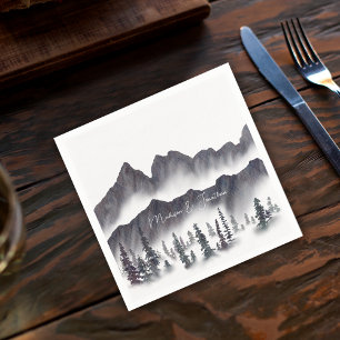 Elegante Schwarz-Weiß-Berge Rustikaler Wald Serviette