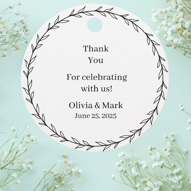 Elegante Schwarz-Weiß-Blütenhochzeit Geschenkanhänger (Von Creator hochgeladen)