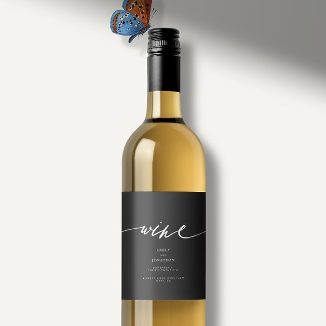 Elegante Schwarz-Weiß-Hochzeit Weinetikett (Von Creator hochgeladen)