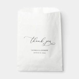 Elegante Schwarz-Weiß-Kalligrafie-Hochzeit Geschenktütchen