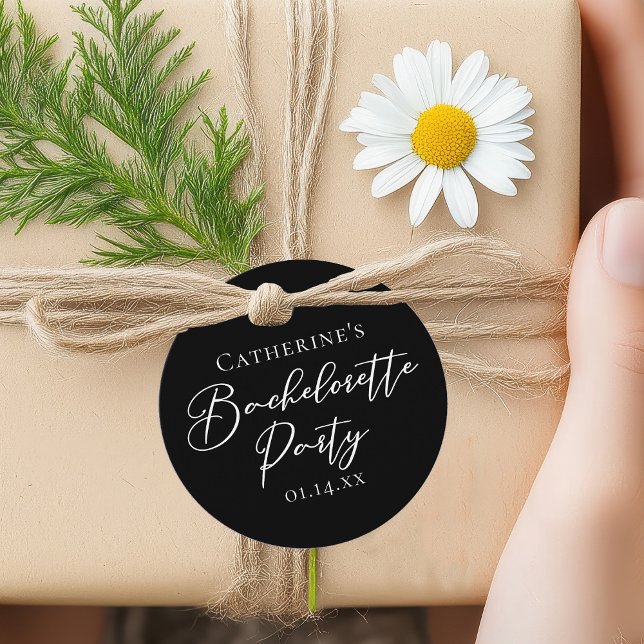 Elegante Schwarz-Weiß-Minimalist-Junggesellinnen-A Geschenkanhänger (Von Creator hochgeladen)