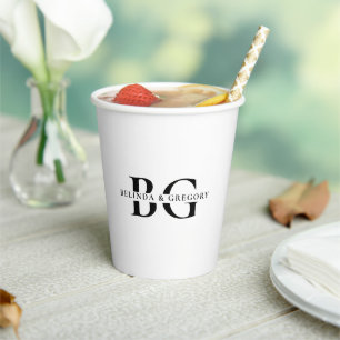 Elegante Schwarz-Weiß-Monogramm-Initialen Hochzeit Pappbecher