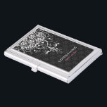 Elegante Schwarz-Weiß-Vintage Damaskus Visitenkarten Etui<br><div class="desc">Elegante,  Vintage verzierte Wirbel in Schwarz-Weiß-Farbtönen und Vintage,  blumengeschmückte Dämme in Schwarz-Weiß-Tönen. Dies ist eine Vorlage und sie ist vollständig anpassbar.</div>