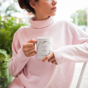 Elegante Schwarz-weiße Blumenzeremonie Kaffeetasse