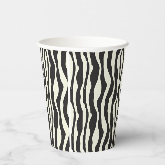 Elegante Schwarz-weiße Zebra Print Pappbecher (Rechts)