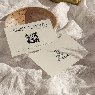 Elegante schwarze Creme-Old-Money-Retro-QR-Code-Ho RSVP Karte