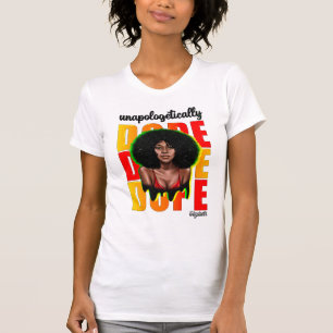 Elegante schwarze Diva mit mutigem, modernen Stil T-Shirt