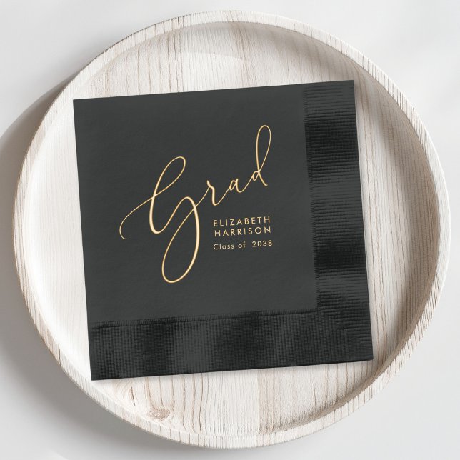 Elegante Script Black Graduation Party Servietten Mit Folie (Elevate your graduation party decor with these classic and elegant black and gold foil napkins)