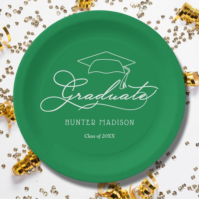 Elegante Script Grad Cap Green Abschluss Teller (White script grad cap on green personalized graduation party paper plates, napkins in our store)