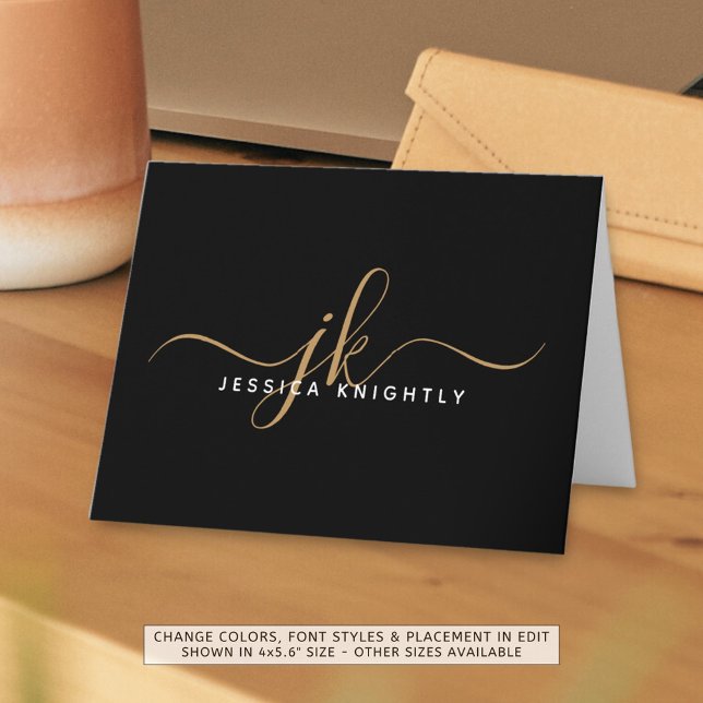 Elegante Script Monogram Initials Name Black Gold (Von Creator hochgeladen)