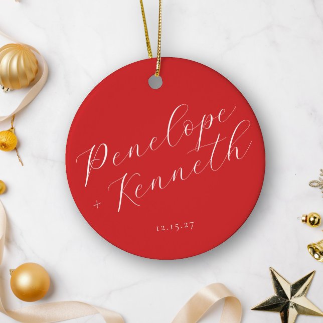 Elegante Script Red Christmas Personalisiert Keramik Ornament (Von Creator hochgeladen)