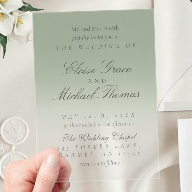 Elegante Script Sage Green Gradient Wedding Acryleinladungen (Invite guests to your big day with this Elegant Script Gradient Wedding Acrylic Invitation!)