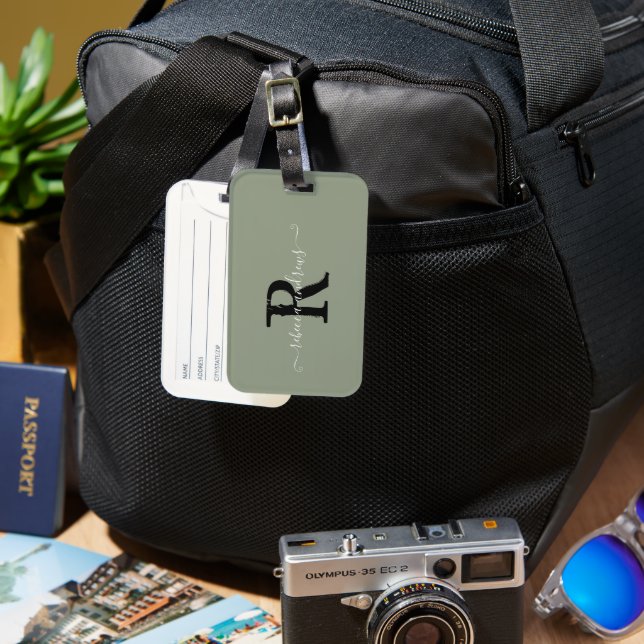 Elegante Script Sage Green Monogram Name Travel Gepäckanhänger (Vorderseite & Rückseite)