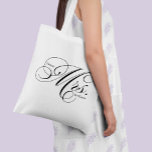 Elegante Script Typografie "Future Mrs." Tragetasche<br><div class="desc">Stilvolles und elegantes personalisiertes Brautparty.</div>