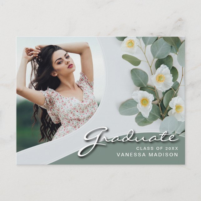 Elegante Script White-Blume | Modernes Foto Grad Postkarte (Vorderseite)