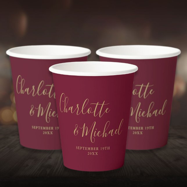 Elegante Signature Burgundy und Gold Script Weddin Pappbecher (Elegant Signature Burgundy and Gold Script Wedding Paper Cups)
