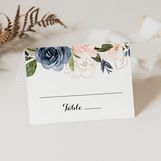 Elegante Simple Winter Floral Wedding Platzkarte (Von Creator hochgeladen)