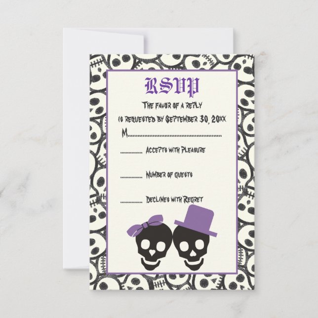 Elegante Skulls Halloween lila Hochzeitskarte RSVP (Vorderseite)
