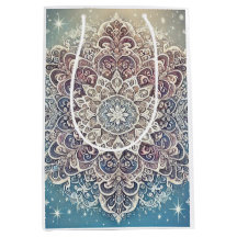 Elegante Snowflake Mandala in Frosty Hues