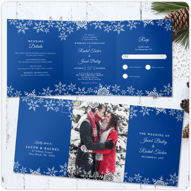 Elegante Snowflakes Deep Blue Winter Wedding Dreifach Gefaltete Einladung (Von Creator hochgeladen)
