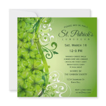 Elegante St. Patrick's Day Kleeblatts und Scrolls