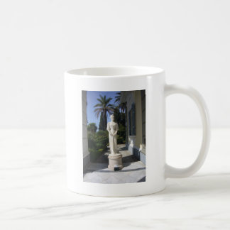Elegante Statue Tasse