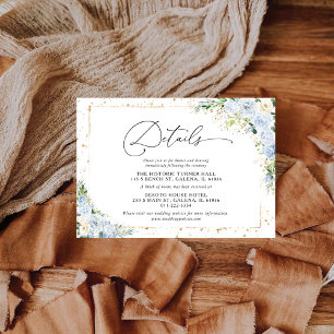Elegante staubblaue Floral Hochzeits-Detailkarte Begleitkarte