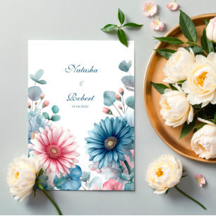 Elegante staubblaue rosa Gerbera Daisy Eukalyptus Einladung