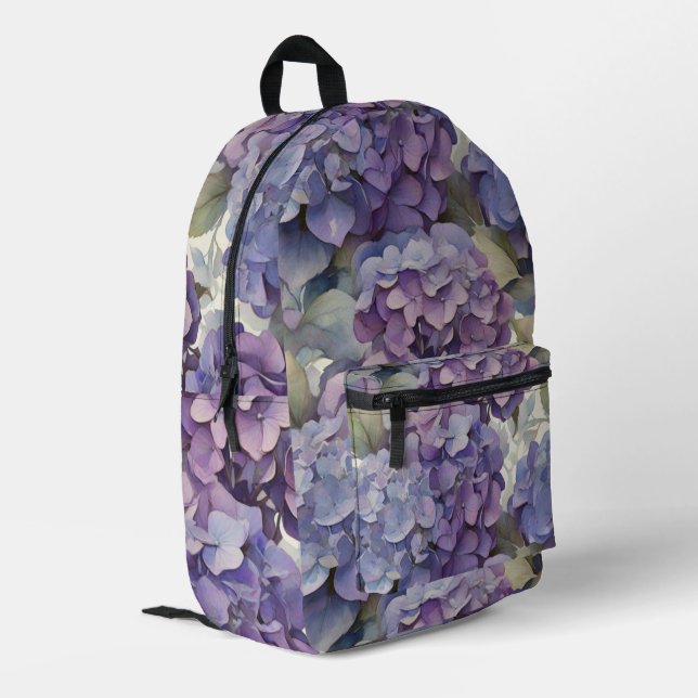 Elegante, staubige, lila Hydrangeas Bedruckter Rucksack (Rückseitige Ecke links)