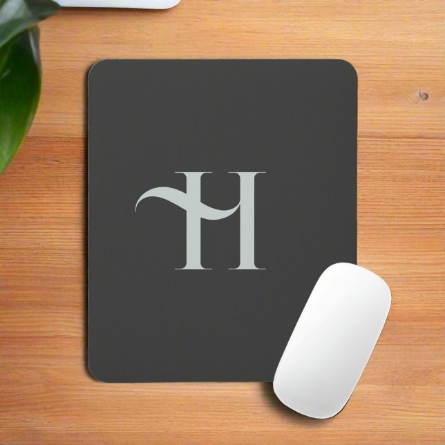 Elegante, stilvolle olivgrüne Monogramm-Initiale N Mousepad (Von Creator hochgeladen)