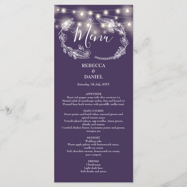 Elegante String Lights Lila Hochzeit Menükarte (Vorderseite)