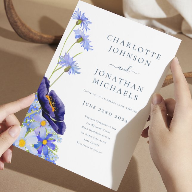 Elegante Summer Floral Blue Einladung (watercolor wildflowers blue summer floral wedding invitation with elegant typography script)