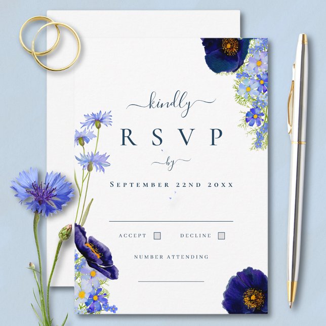 Elegante Summer Floral Blue Wedding Response RSVP Karte (Elegant blue summer floral  watercolor wildflower wedding response rsvp card with modern typography )