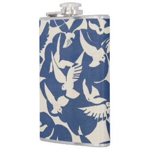 Elegante Tauben in Weiß und Blau Flachmann