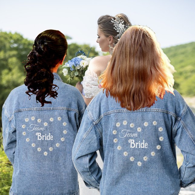 Elegante Team Bride Heart & Daisy Blume Jeansjacke (Von Creator hochgeladen)