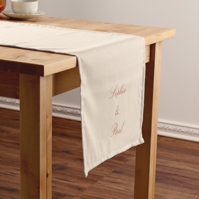 Elegante Terracotta Script Wedding Table Runner Kurzer Tischläufer (Beispiel)