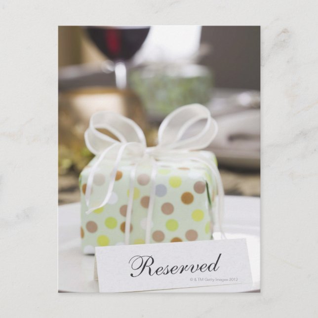 Elegante Tischgestaltung mit Geschenk Postkarte (Vorderseite)