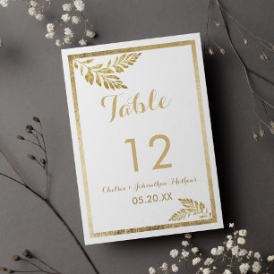 Elegante Tischnummern mit weißer goldfarbener Blüt
